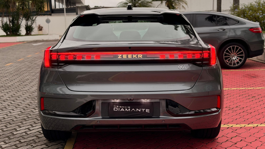zeekr 001 100 kw eletrico flagship awd 5.4 4p automatico 20258