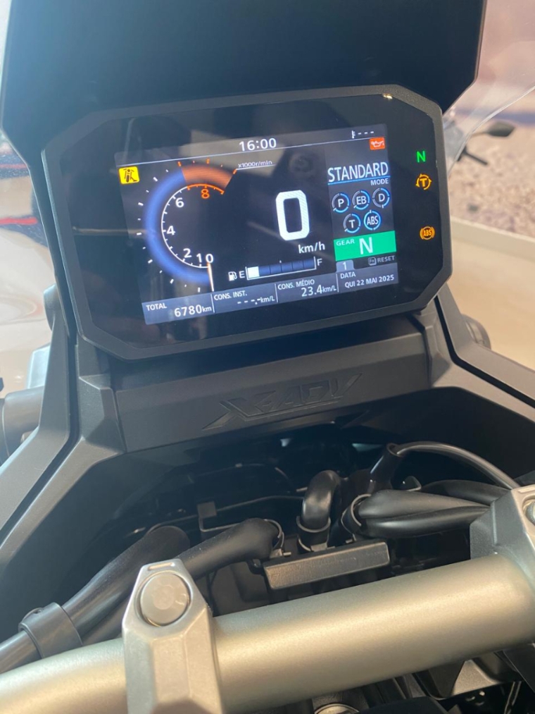 x-adv 750 bx km