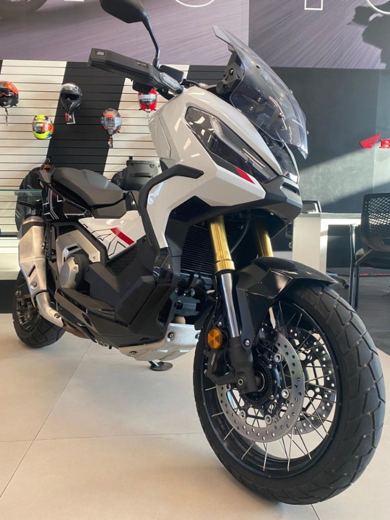 x-adv 750 bx km