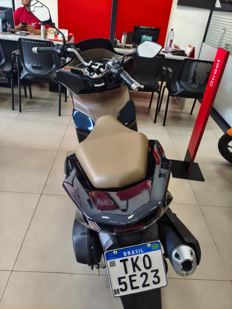 honda pcx dlx 156 gasolina automatico 2025