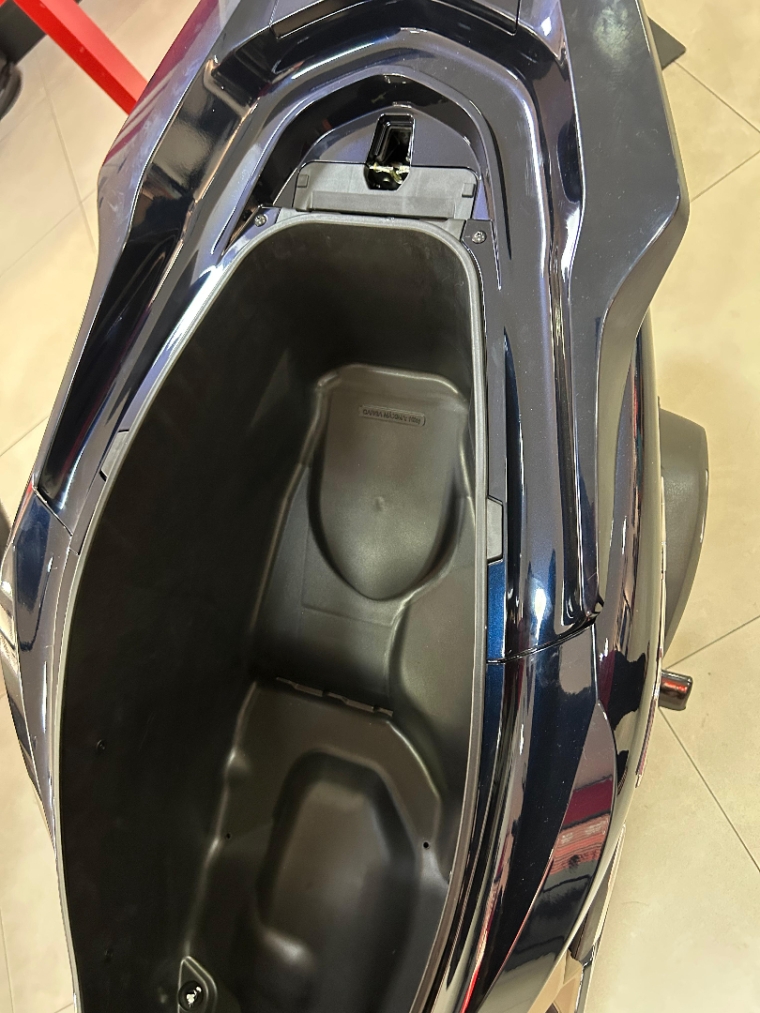 honda pcx dlx 160 gasolina automatico 2025