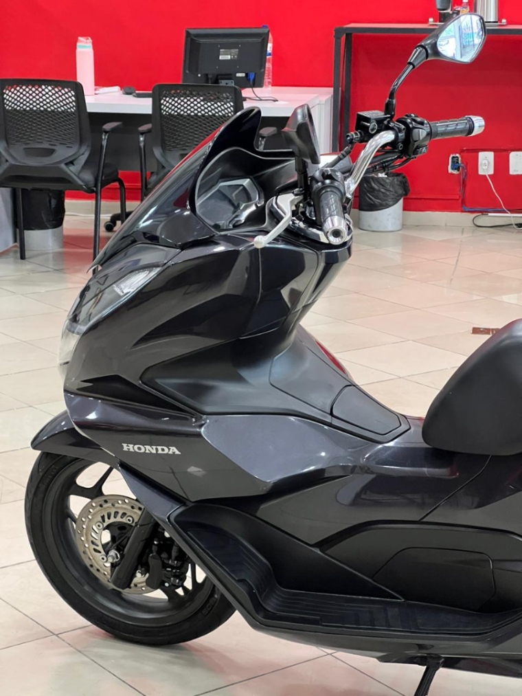 pcx cbs cinza 20232