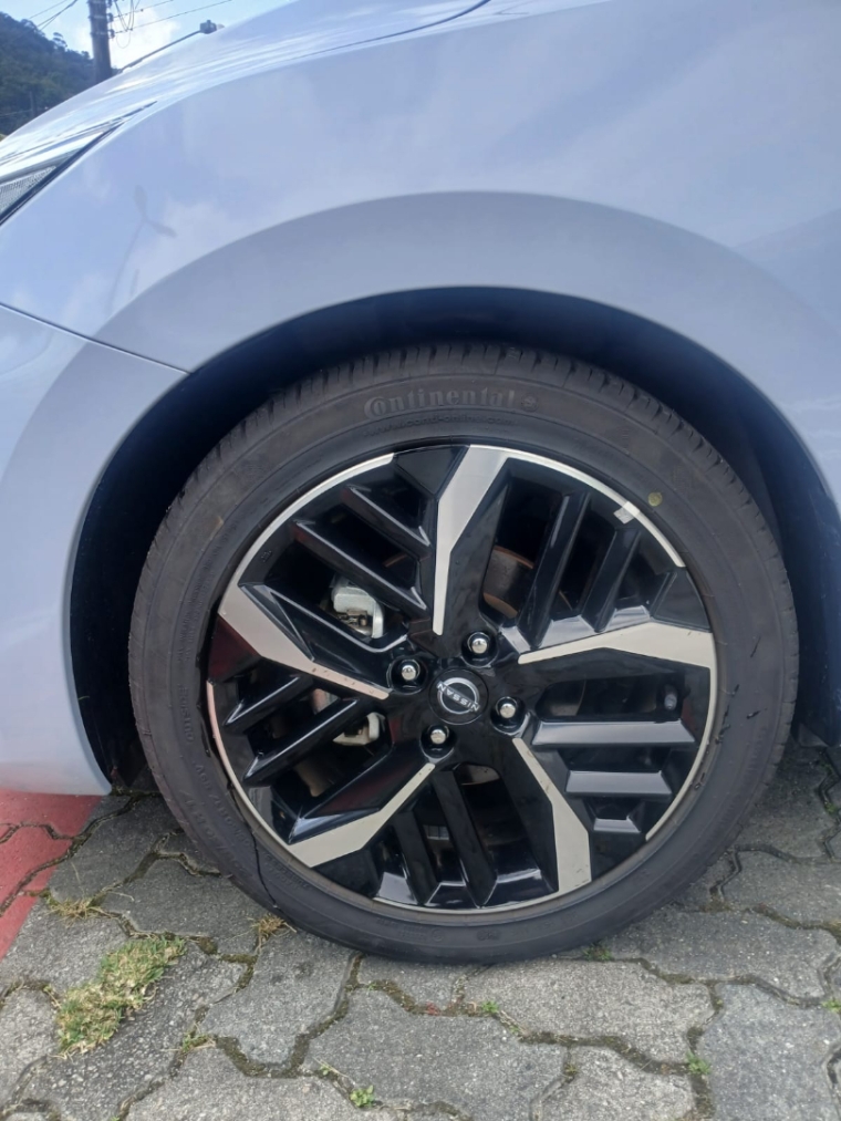 nissan versa 1.6 16v flex exclusive xtronic 4p automatico 2025