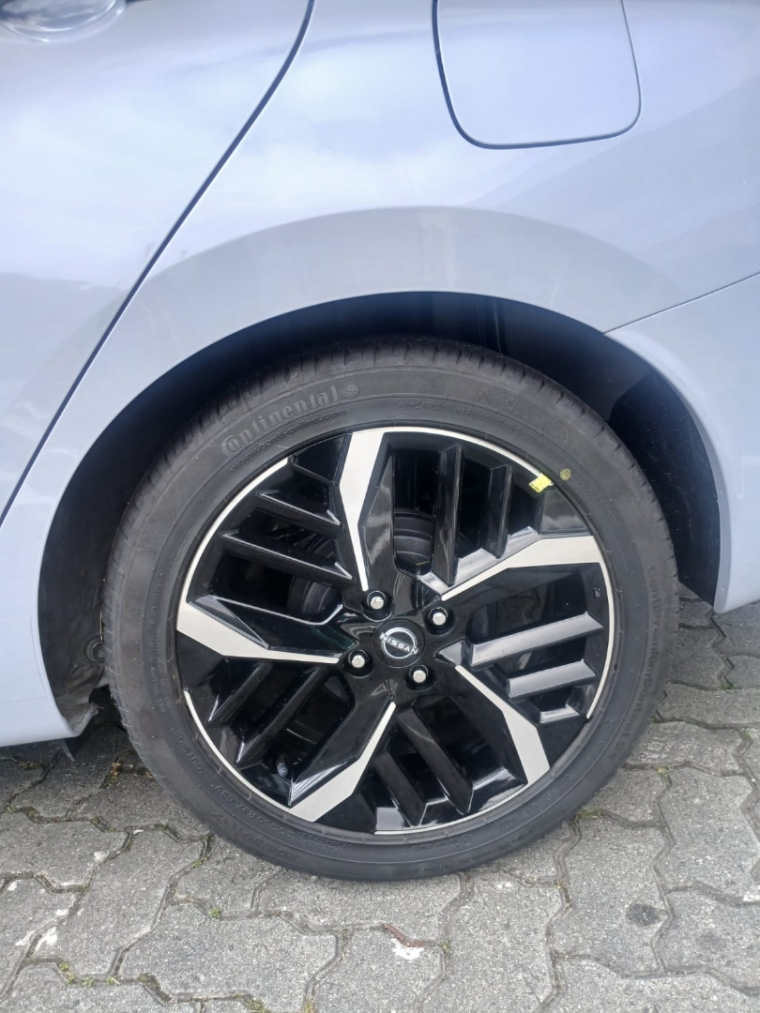 nissan versa 1.6 16v flex exclusive xtronic 4p automatico 2025