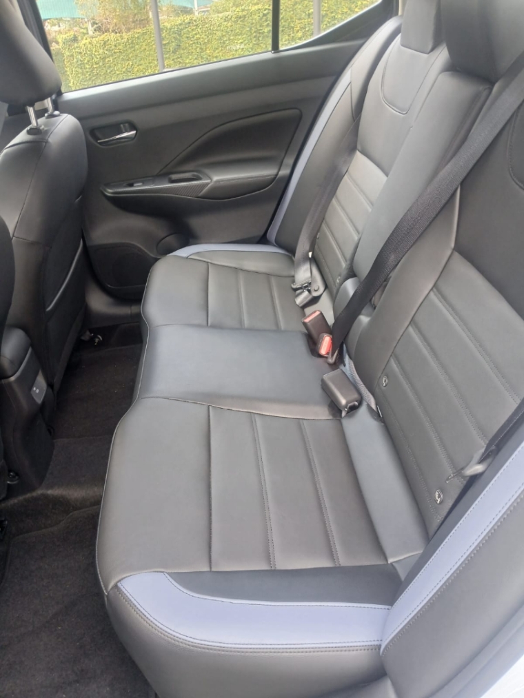 nissan versa 1.6 16v flex exclusive xtronic 4p automatico 2025