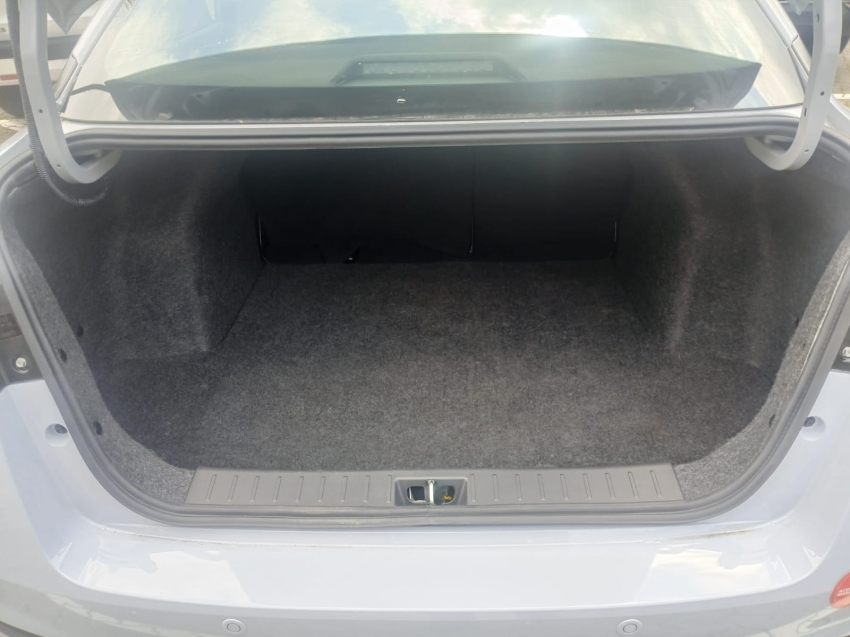 nissan versa 1.6 16v flex exclusive xtronic 4p automatico 2025