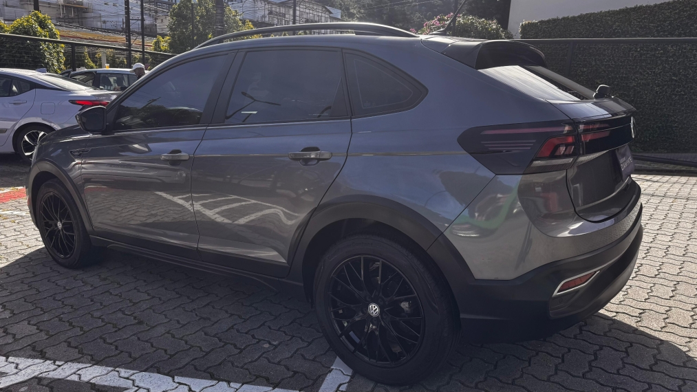 volkswagen nivus 1.0 200 tsi total flex comfortline automatico 4p 2021