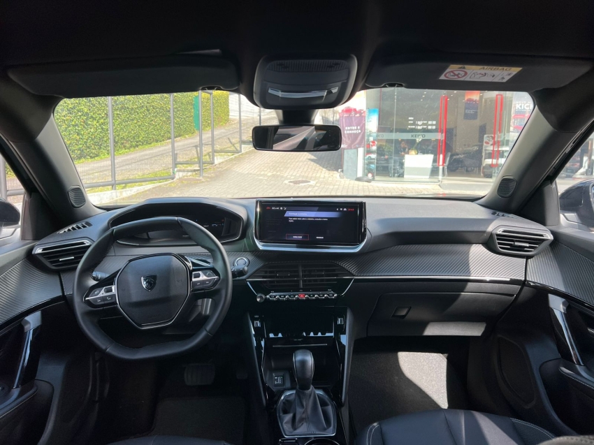 peugeot 2008 1.0 turbo 200 flex allure cvt 4p automatico 2025