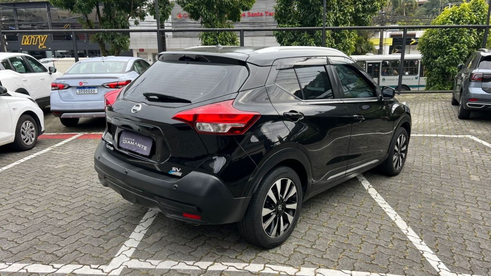 nissan kicks 1.6 16v flexstart sv 4p xtronic flex 5p automatico 2018