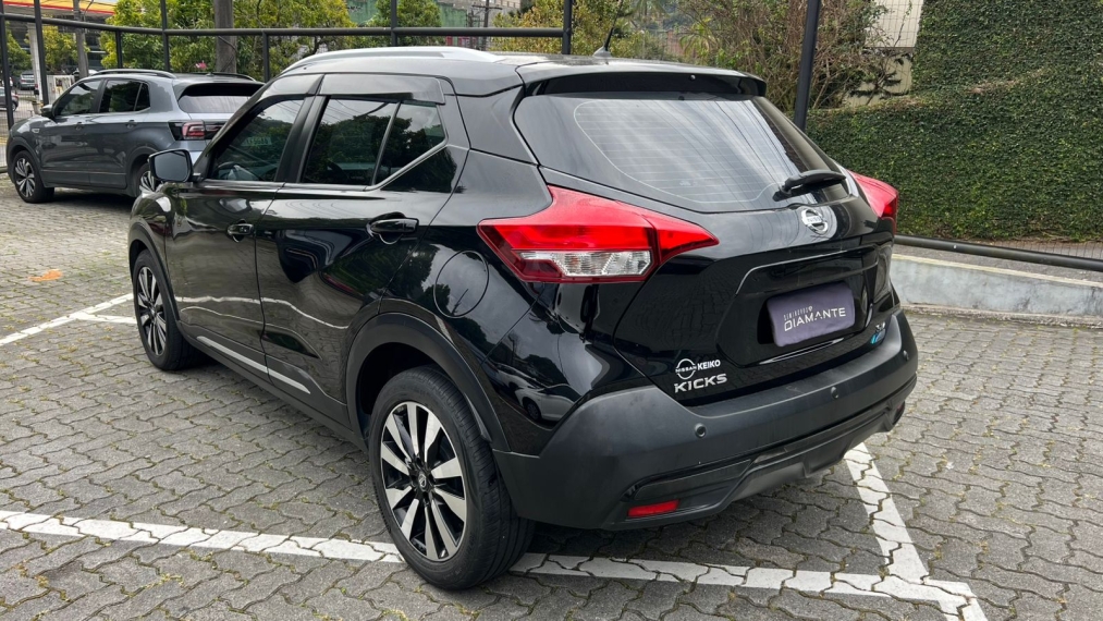 nissan kicks 1.6 16v flexstart sv 4p xtronic flex 5p automatico 2018