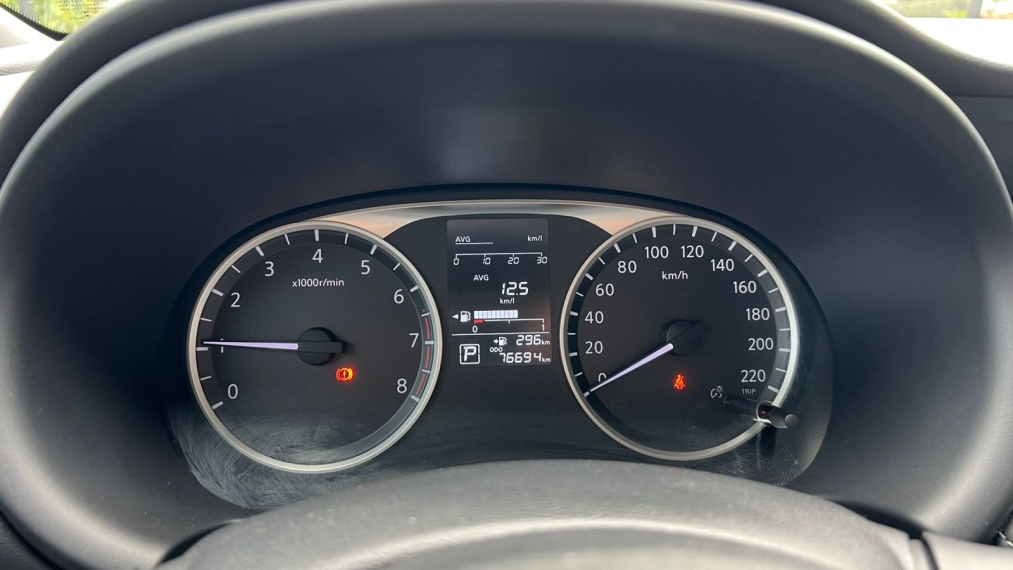nissan kicks 1.6 16v flexstart sv 4p xtronic flex 5p automatico 2018
