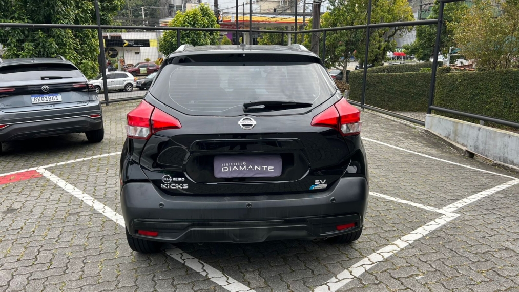 nissan kicks 1.6 16v flexstart sv 4p xtronic flex 5p automatico 2018