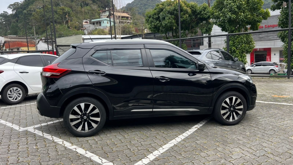 nissan kicks 1.6 16v flexstart sv 4p xtronic flex 5p automatico 2018