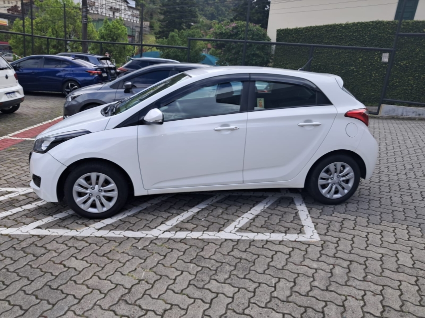 hyundai hb20 1.6 comfort plus 16v flex 4p manual 5p 201611