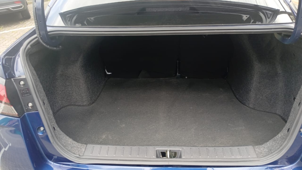 nissan versa 1.6 16v flex exclusive xtronic 5p automatico 2024