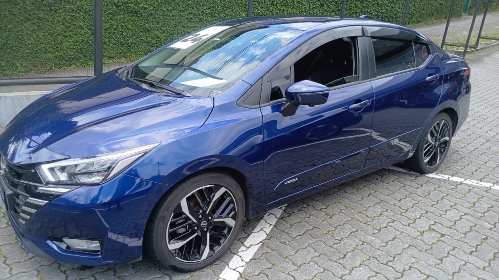 nissan versa 1.6 16v flex exclusive xtronic 5p automatico 2024