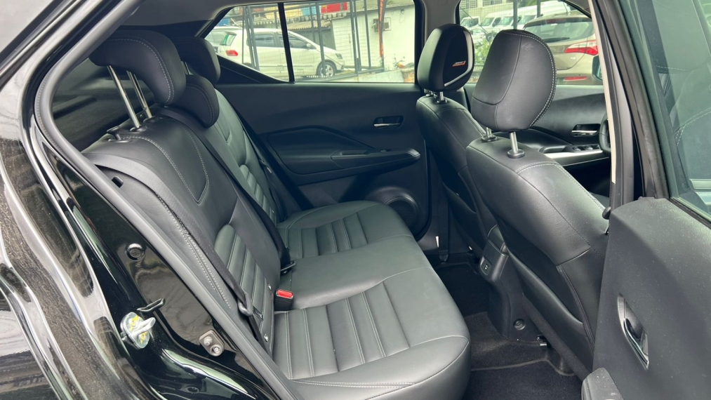 nissan kicks 1.6 16v flexstart exclusive xtronic flex 5p automatico 202411