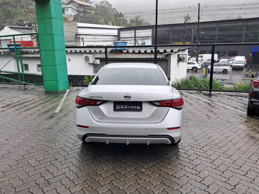 nissan sentra 2.0 16v gasolina advance xtronic 5p automatico 20245