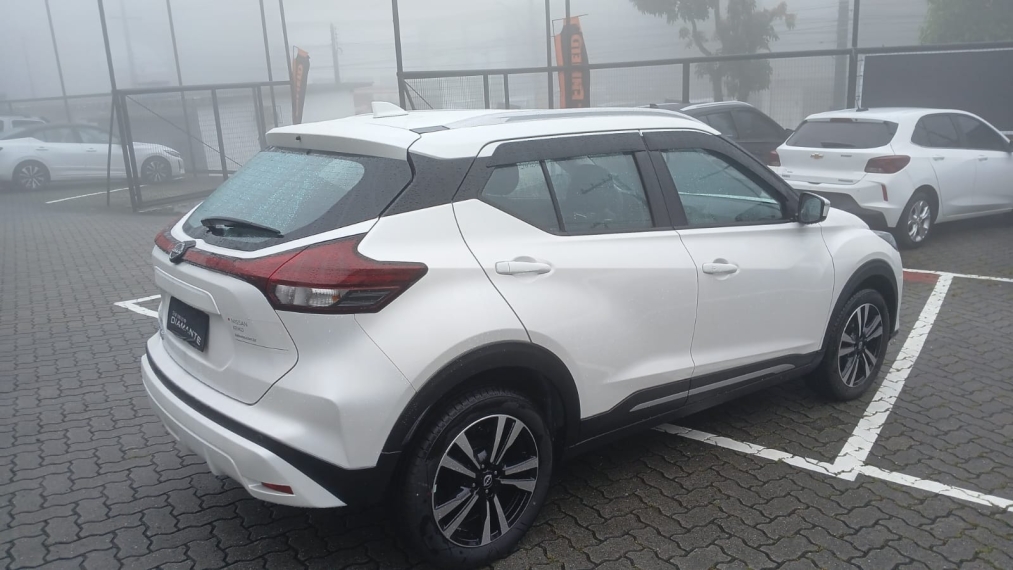 nissan kicks play 1.6 16v flexstart advance plus xtronic flex 4p automatico 20254