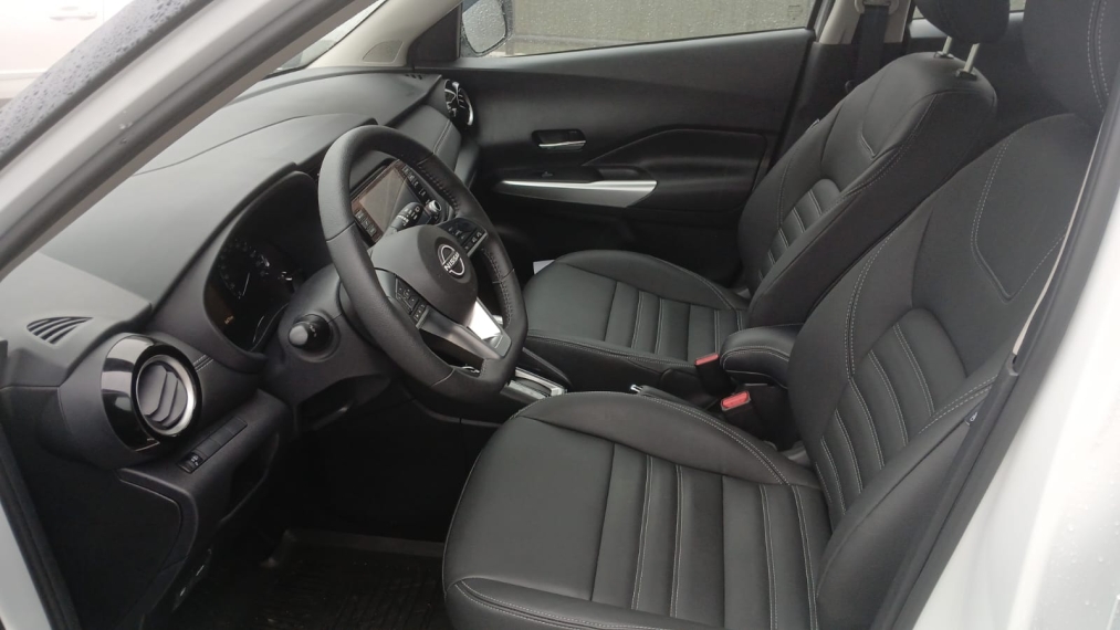 nissan kicks play 1.6 16v flexstart advance plus xtronic flex 4p automatico 202512