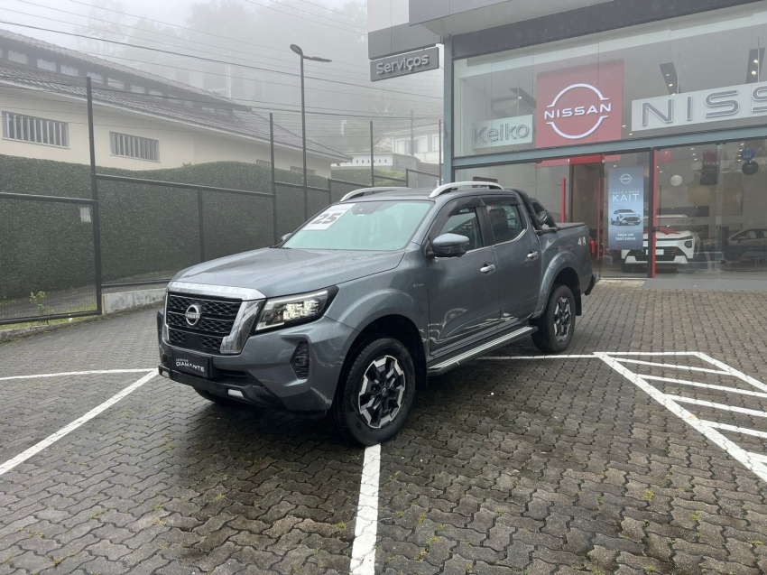 nissan frontier 2.3 16v turbo diesel platinum cd 4x4 automatico 2.2 4p 202521