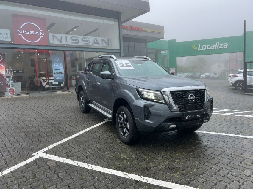 nissan frontier 2.3 16v turbo diesel platinum cd 4x4 automatico 2.2 4p 202527