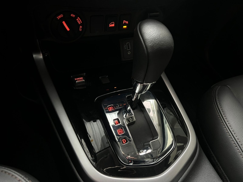 nissan frontier 2.3 16v turbo diesel platinum cd 4x4 automatico 2.2 4p 20251