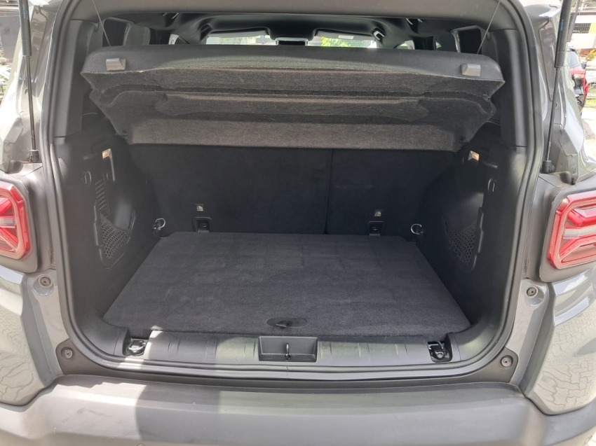 jeep renegade 1.3 t270 turbo flex s 4x4 at9 5p automatico 202219
