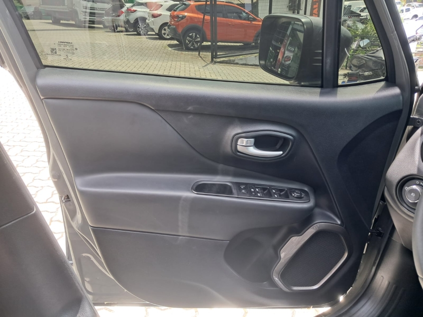 jeep renegade 1.3 t270 turbo flex s 4x4 at9 5p automatico 202211