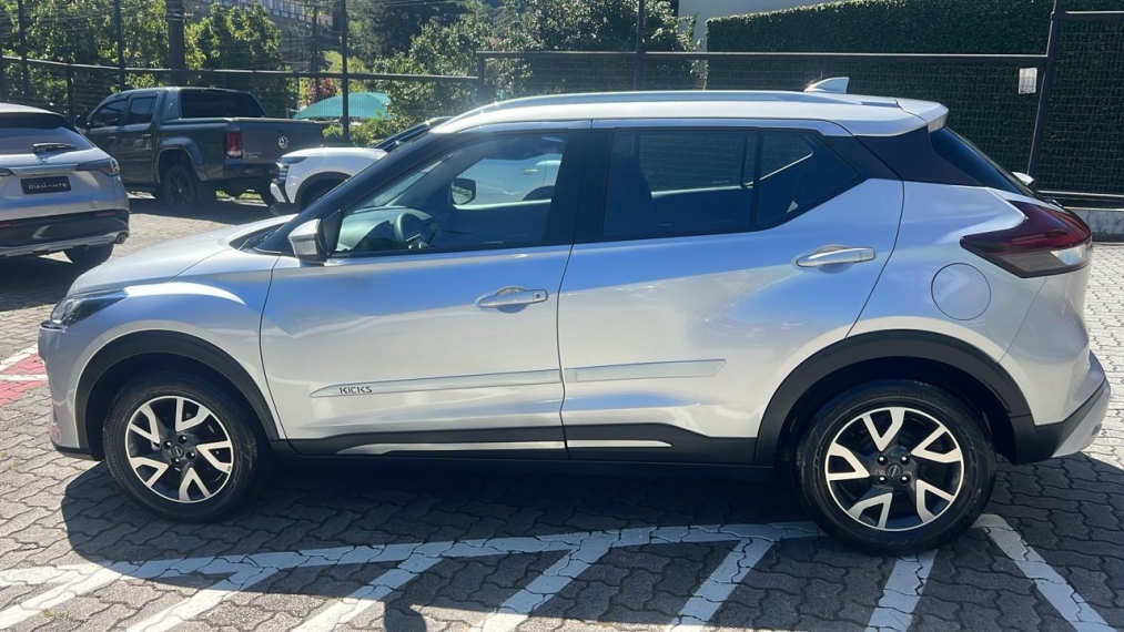 nissan kicks 1.6 16v flexstart sense xtronic flex 4p automatico 202411