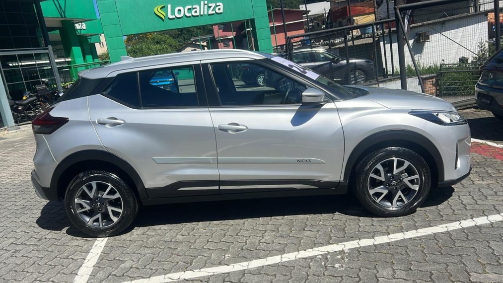nissan kicks 1.6 16v flexstart sense xtronic flex 4p automatico 202412