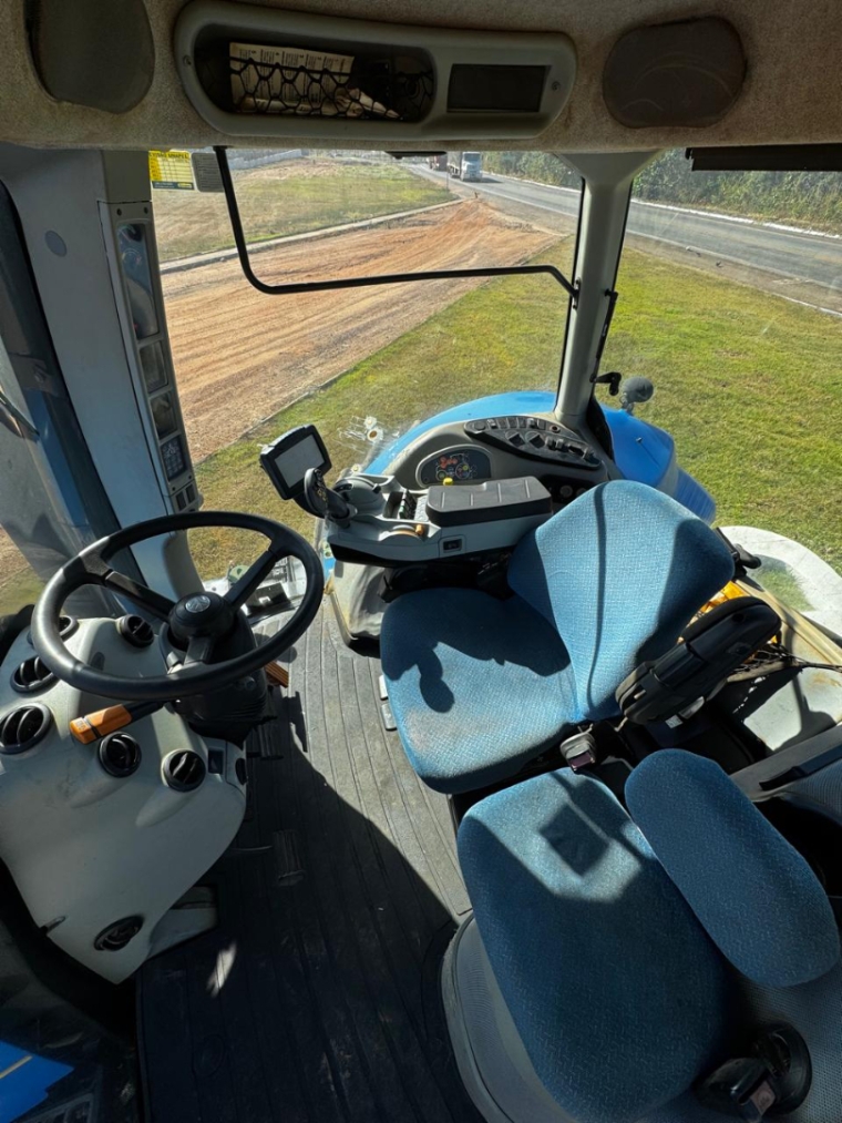 new holland trator t8 385 *3188* diesel 1p semiautomatico 2013