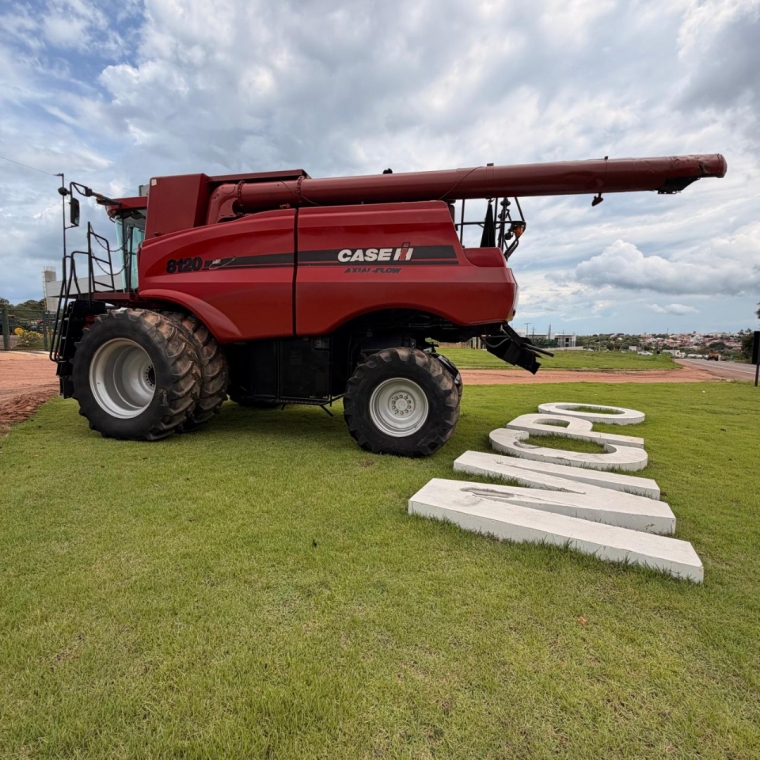 colheitadeira case 8120 35 pes draper 20136