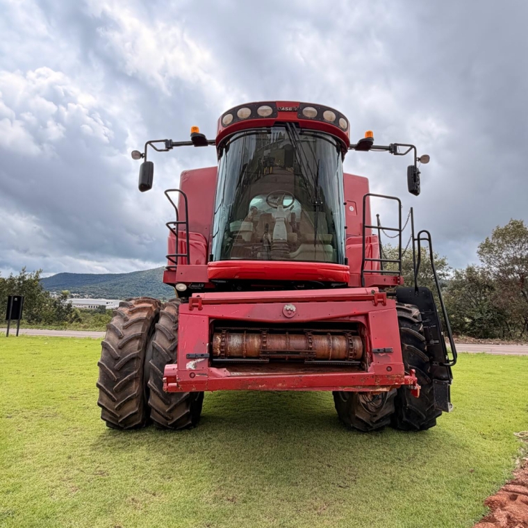 colheitadeira case 8120 35 pes draper 20132