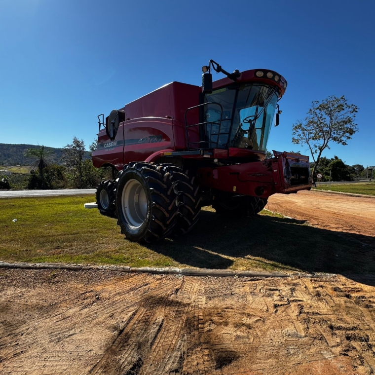 case colheitadeira 7230 . diesel 1p semiautomatico 2015