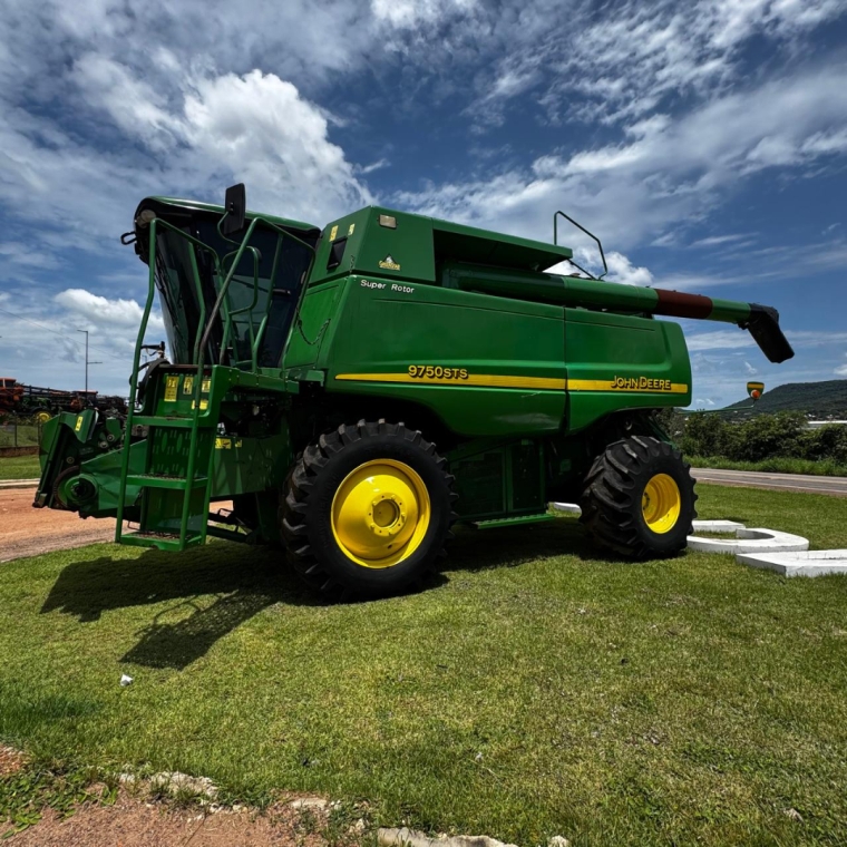 colheitadeira  john deere sts 9750 2010 *0445*2