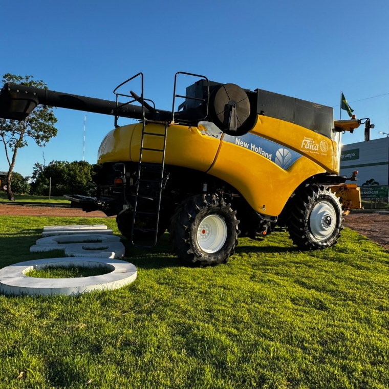 colheitadeira new holland cr 9060  2011 *0260*3