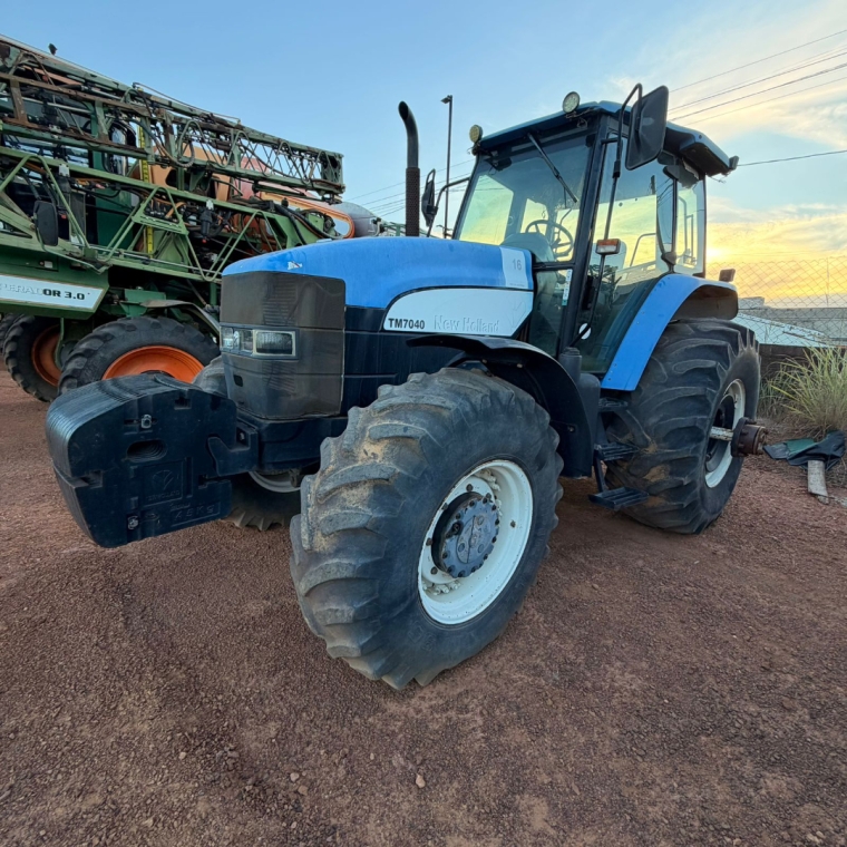 trator new holland tm 7040  2011 *5735*