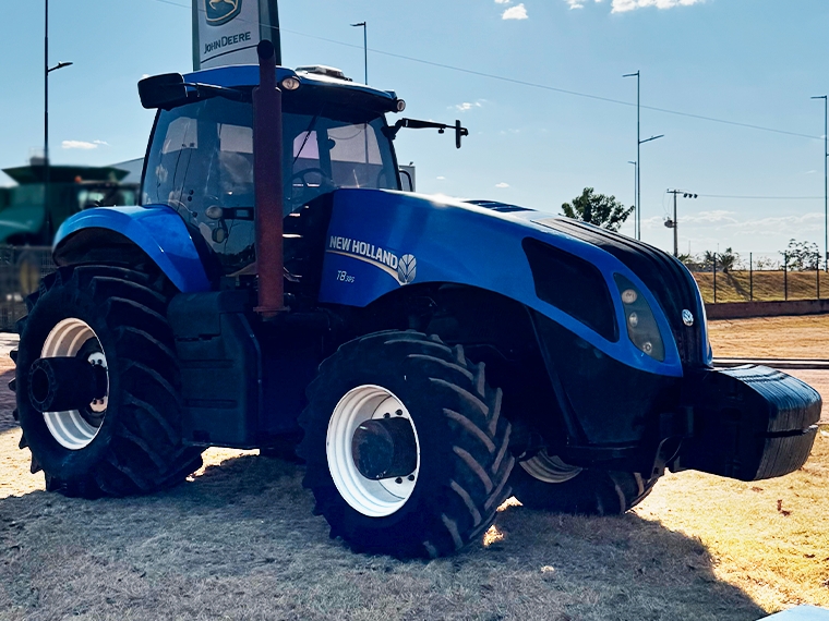 new holland trator t8 385 *1608* diesel 1p semiautomatico 2012