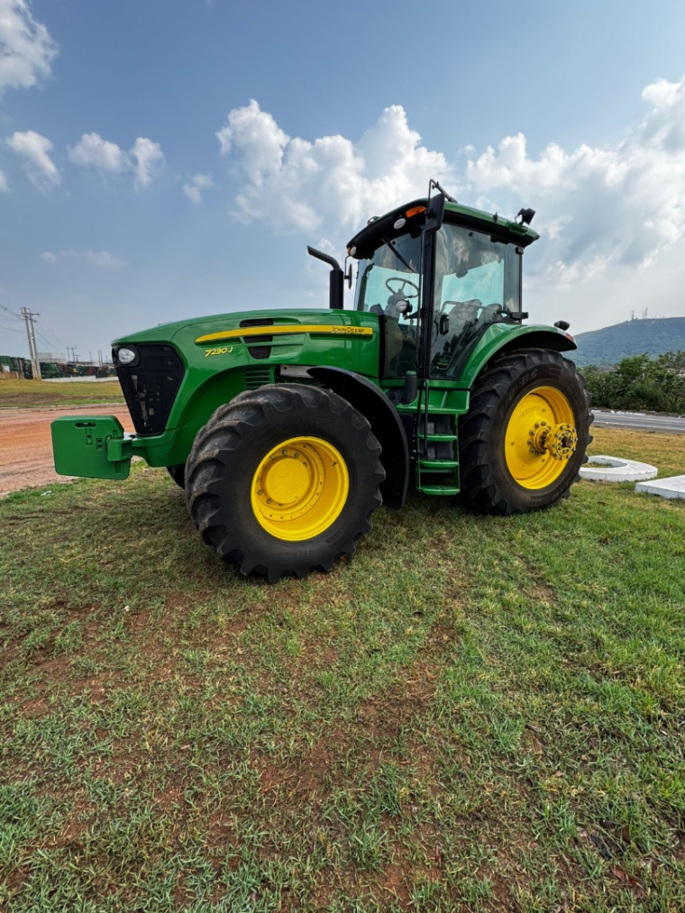 john deere trator 7230j  *9621+ diesel 1p semiautomatico 2023