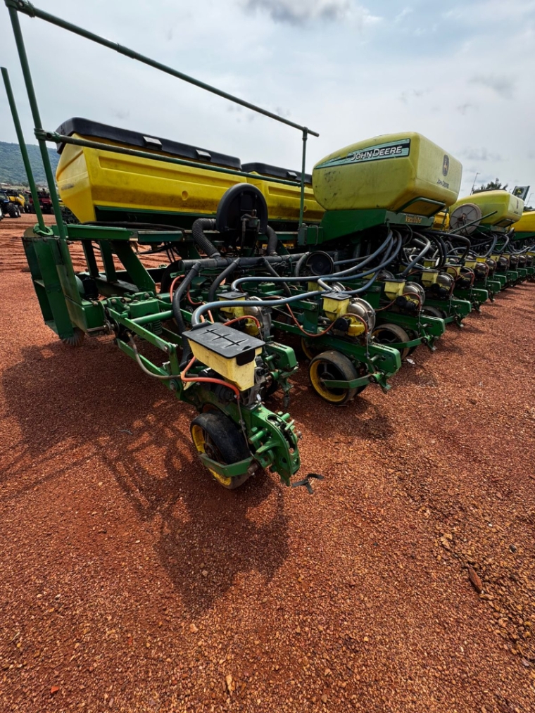 john deere plantadeira 2122 22 linhas com tx *0681* diesel automatico 2014