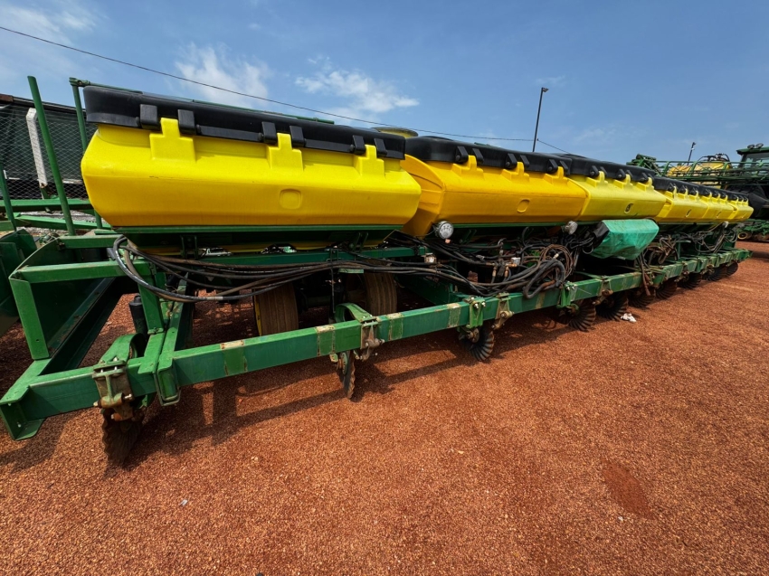 john deere plantadeira 2122 22 linhas com tx *0681* diesel automatico 2014