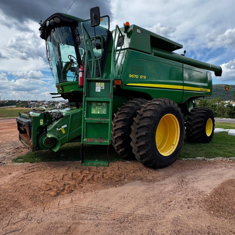 john deere colheitadeira sts 9670 *3027* diesel 1p semiautomatico 20141 john deere colheitadeira sts 9670 *3027* diesel 1p semiautomatico 20141