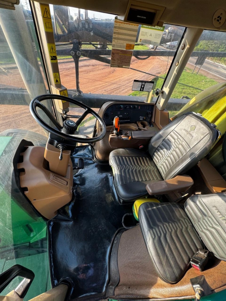 john deere pulverizador 4730 com barra de fibra carbono *5529* diesel 1p semiautomatico 20185 john deere pulverizador 4730 com barra de fibra carbono *5529* diesel 1p semiautomatico 20185