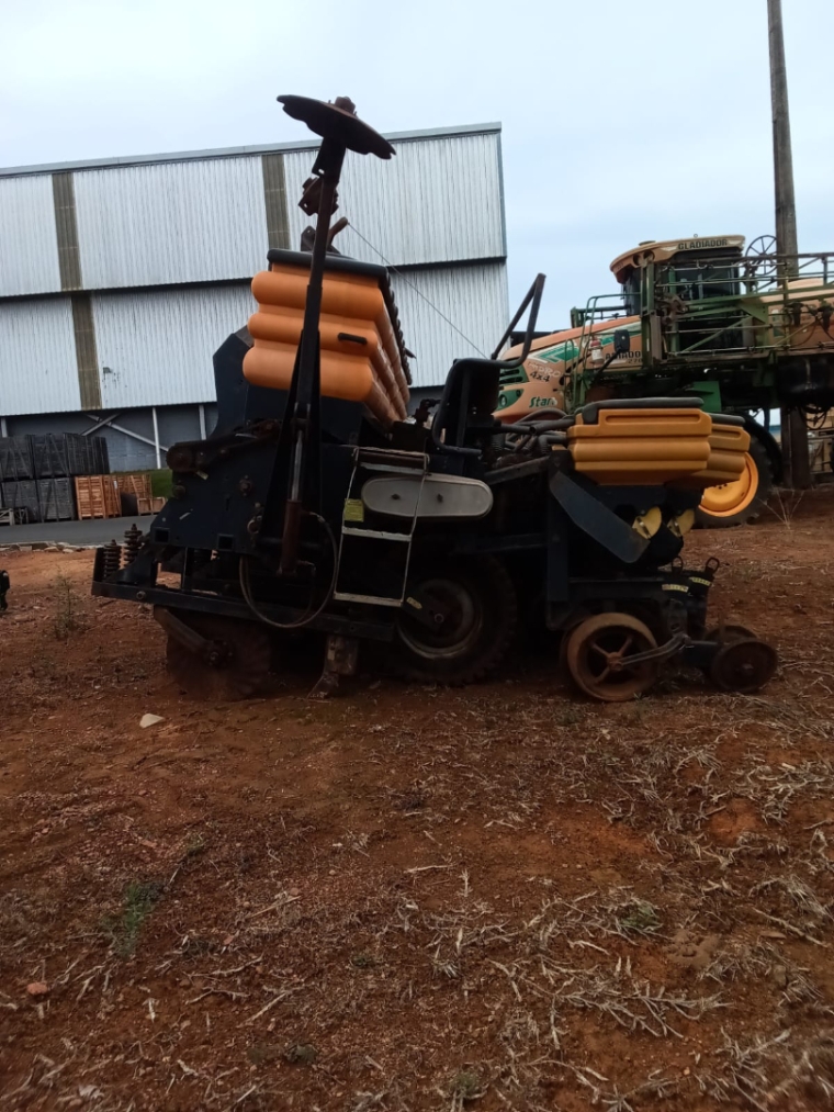 plantadeira valtra hitech bp 1106 20095