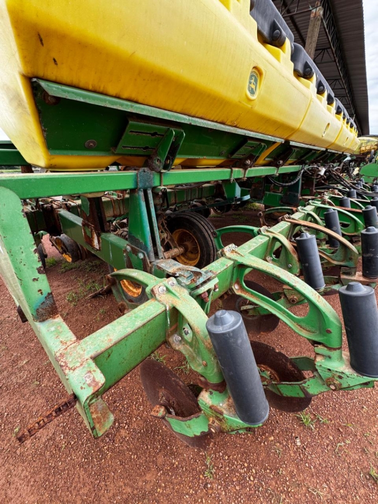 plantadeira john deere 2130 ano 20157