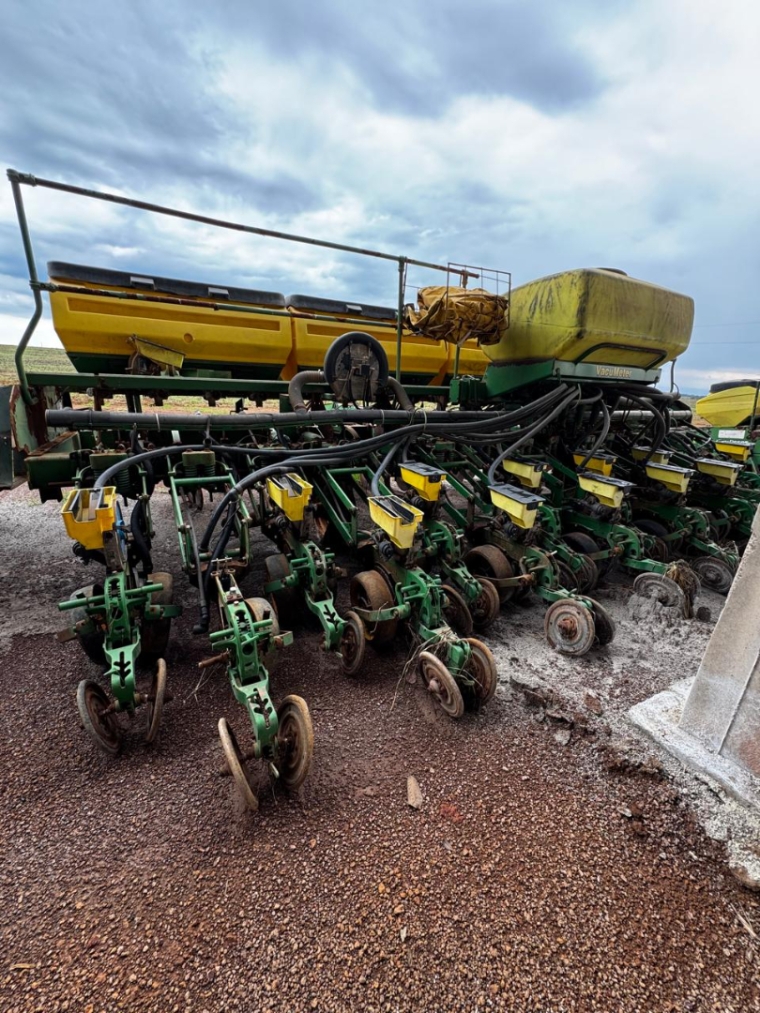 plantadeira john deere 2130 ano 20153