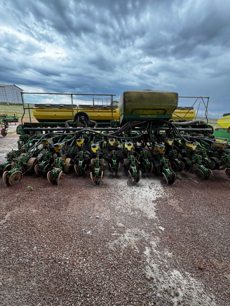 plantadeira john deere 2130 ano 20154