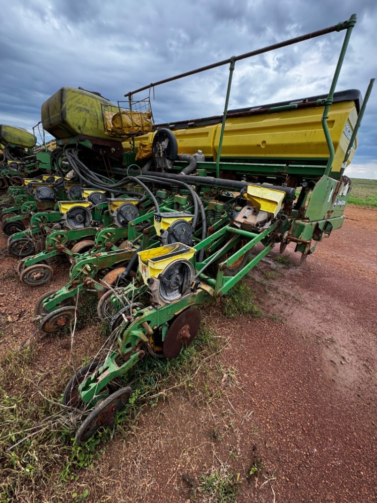 plantadeira john deere 2130 ano 20156