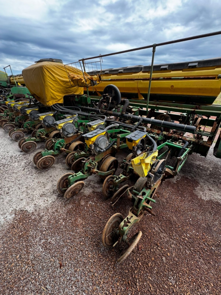 plantadeira john deere 2130 ano 20154